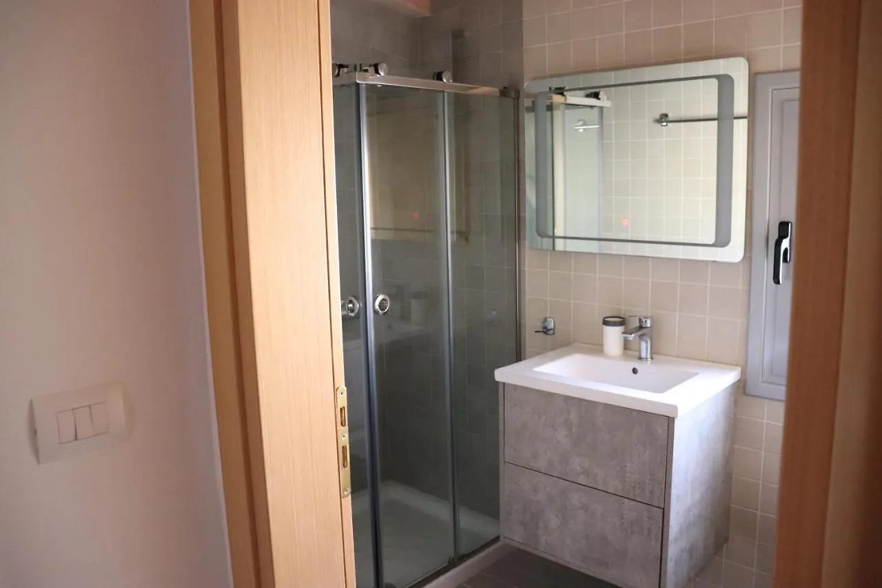 Zea Apartments Himare 0*,